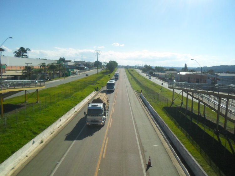 Projeto que dispõe sobre trânsito de máquinas agrícolas nas rodovias de  SC avança  na Alesc