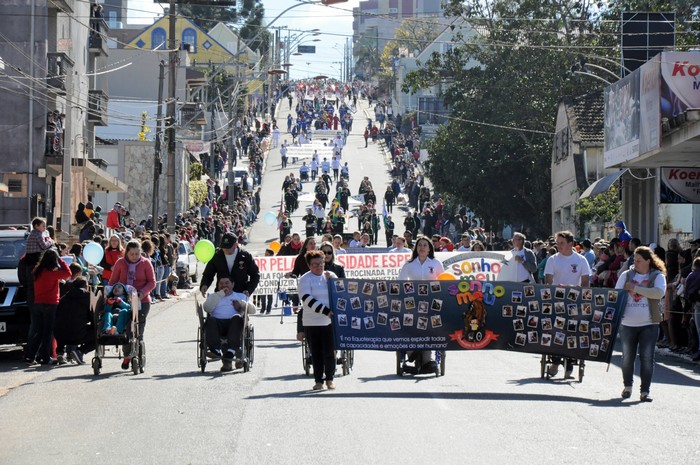 Desfile Cívico da Independência será neste domingo, dia 18, em Rio Negro