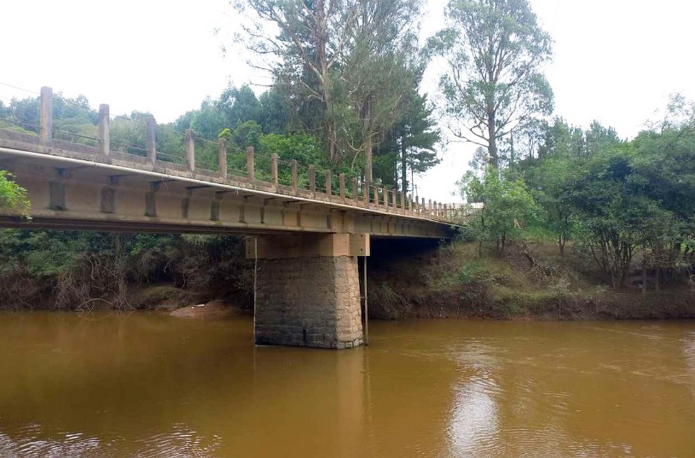 Ponte entre Rio Negro e Rio Negrinho está liberada para o tráfego de veículos