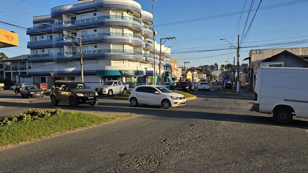 Convênio entre Prefeitura e Detran visa readequar as  rotatórias de Rio Negro
